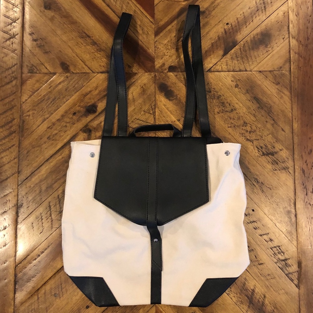 🆕 NWT Deux Lux Demi Backpack (Black and Cream) 🎒